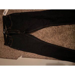 fitting brand new Old Navy jeans with tags